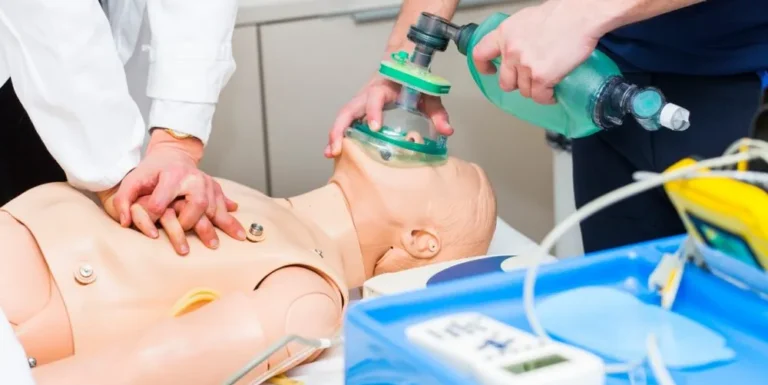 ICTQual Level 3 Award in Advanced Cardiac Life Support (ACLS)