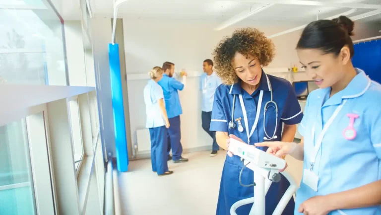 ICTQual AB Level 4 International Diploma in Nursing and Midwifery